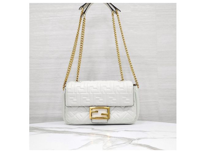 Fendi Borsa a spalla Baguette Chain Medium in pelle Nappa - vista 10