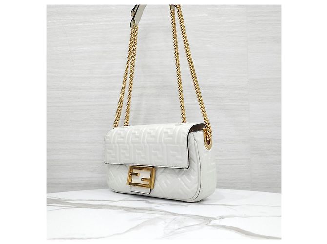 Fendi Borsa a spalla Baguette Chain Medium in pelle Nappa - vista 11