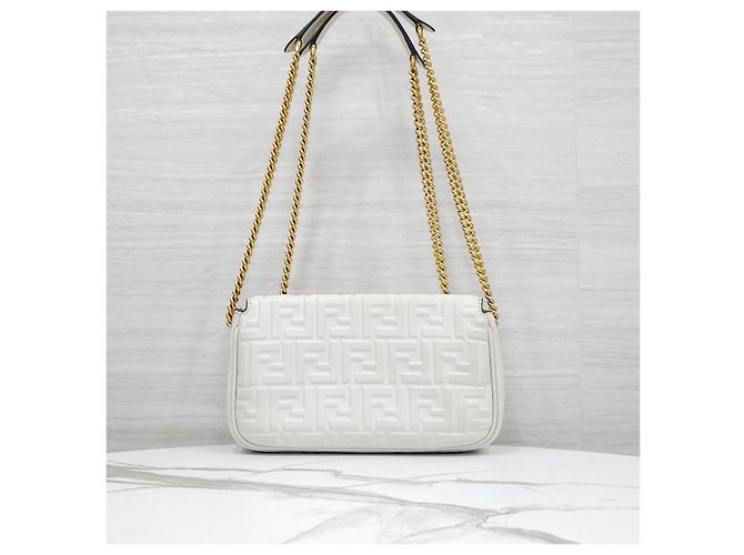 Fendi Borsa a spalla Baguette Chain Medium in pelle Nappa - vista 12