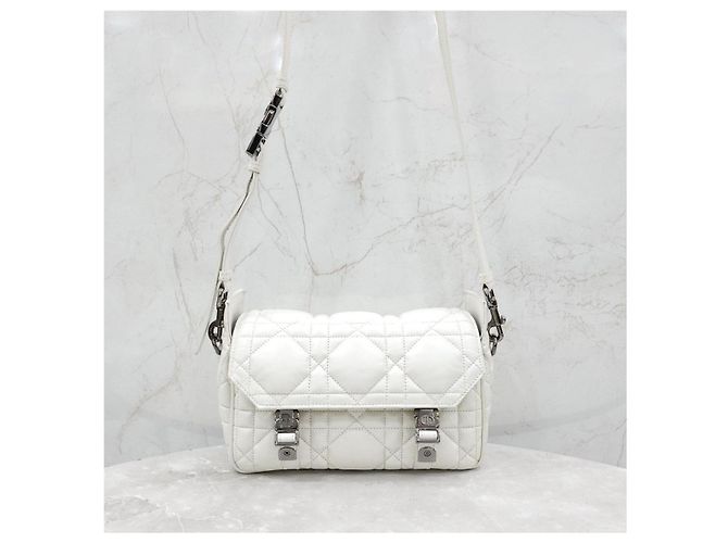 Dior Borsa Camp Bag Macro Cannage in vitello bianco - vista 13