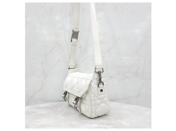 Dior Borsa Camp Bag Macro Cannage in vitello bianco - vista 2
