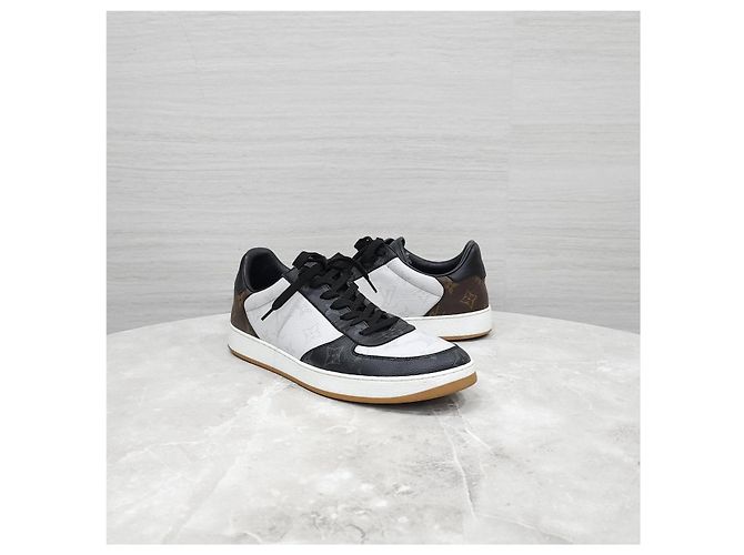 Louis Vuitton Sneakers Monogram Rivoli - vista 10
