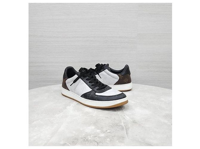Louis Vuitton Sneakers Monogram Rivoli - vista 3