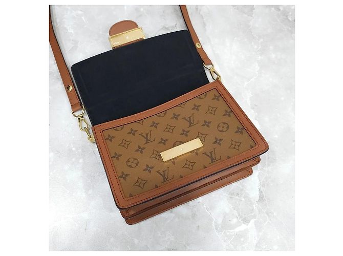 Louis Vuitton Borsa a tracolla Monogram Dolphin MM con catena - vista 6