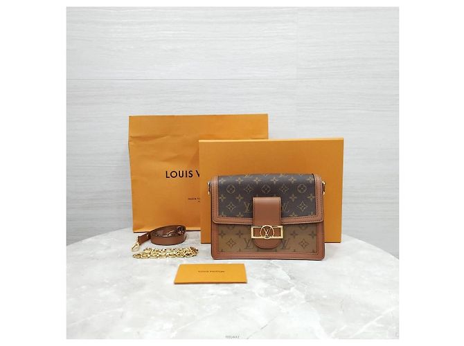 Louis Vuitton Borsa a tracolla Monogram Dolphin MM con catena - vista 9