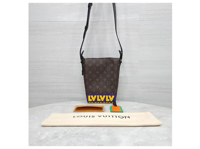 Louis Vuitton Bolsa Messenger Monogram Cruiser - vista 9