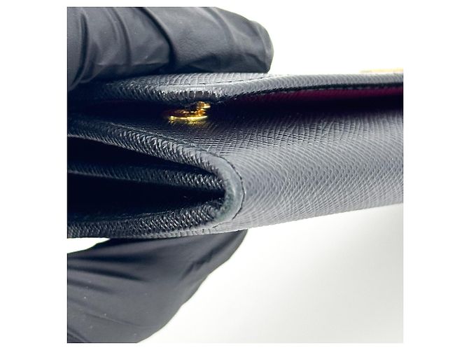 Prada Long aus Saffiano-Leder mit Klappe - Ansicht 7