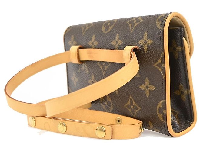 Louis Vuitton Florentine Waist Monogram Canvas Medium - vista 4