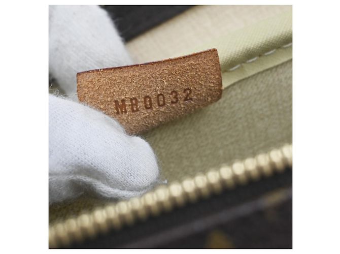 Louis Vuitton Trouville Monogram Canvas Medium - vista 7