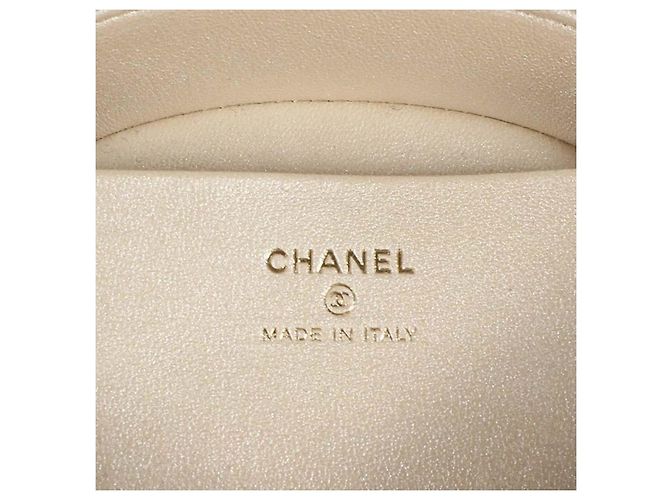 Chanel Vanity Case Rotondo in Pelle Matelassé Nera - vista 7