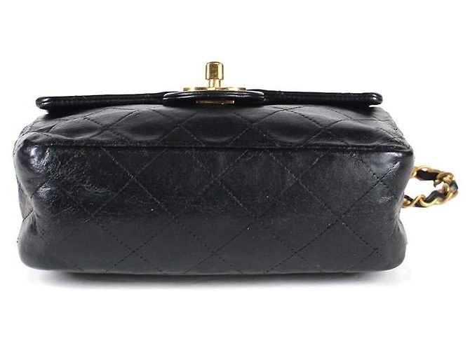 Chanel Mini Flap Bag pelle nera matelassé - vista 4