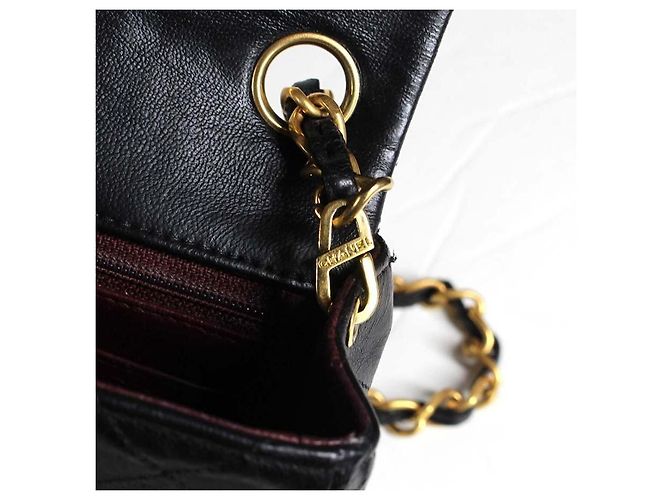 Chanel Mini Flap Bag pelle nera matelassé - vista 9