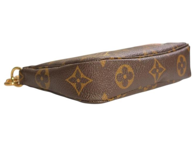 Louis Vuitton Mini Pochette Accessoires Monogram Groom Bellboy M60290 - vista 13