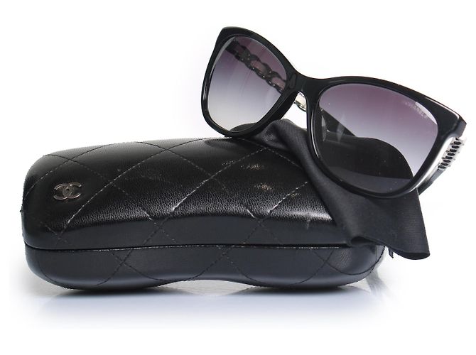 Chanel, gafas de sol cat-eye con cadena de cuero blanco - vista 3