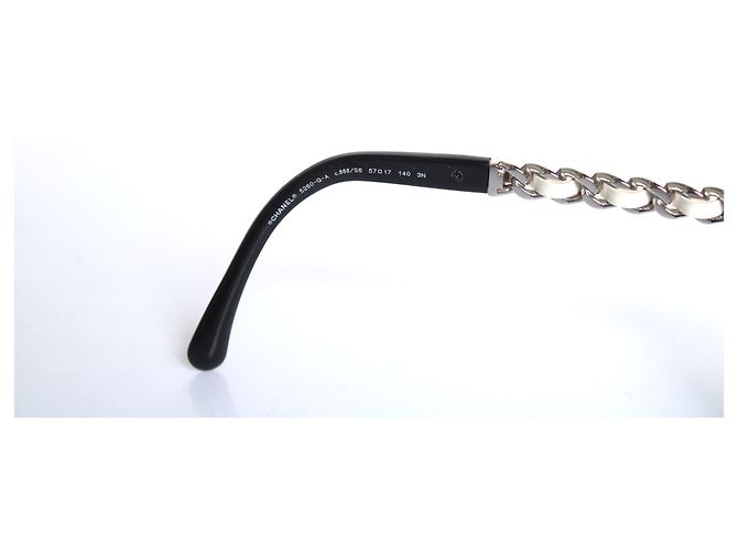 Chanel, gafas de sol cat-eye con cadena de cuero blanco - vista 7