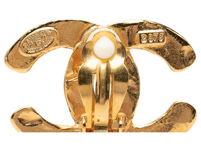 Orecchini a clip Chanel CC intrecciati placcati oro - vista 3