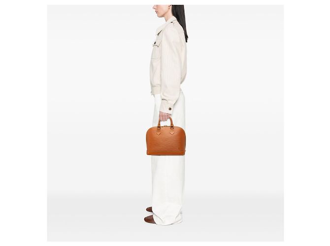 Borsa a mano Louis Vuitton Epi Alma PM Marrone - vista 9
