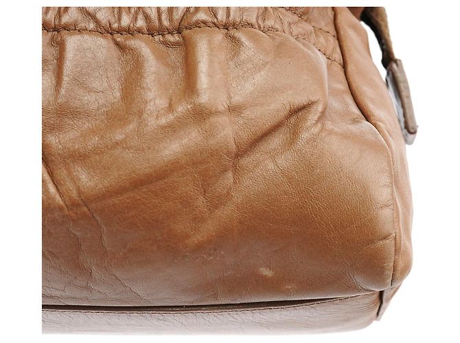 Miu Miu Borsa Bowling in pelle di vitello marrone chiaro - vista 9