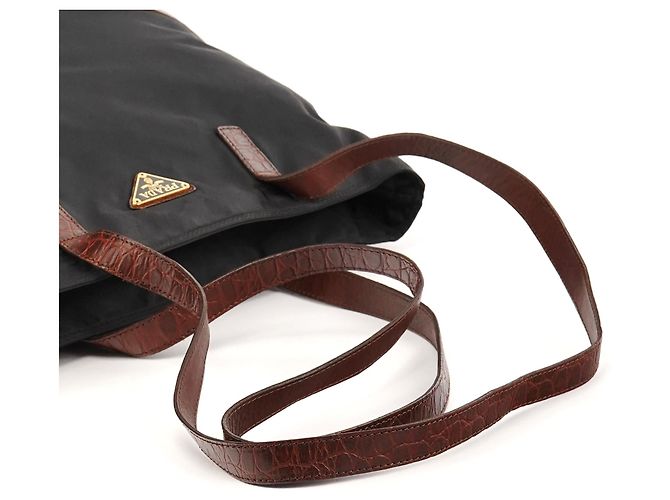 Prada Borsa Tote in Nylon Nero e Marrone Effetto Coccodrillo - vista 9