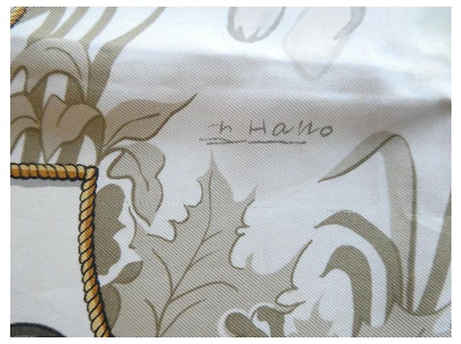 Hermès Carré Le Débuché Foulard en Soie Bleu et Crème - vue 4