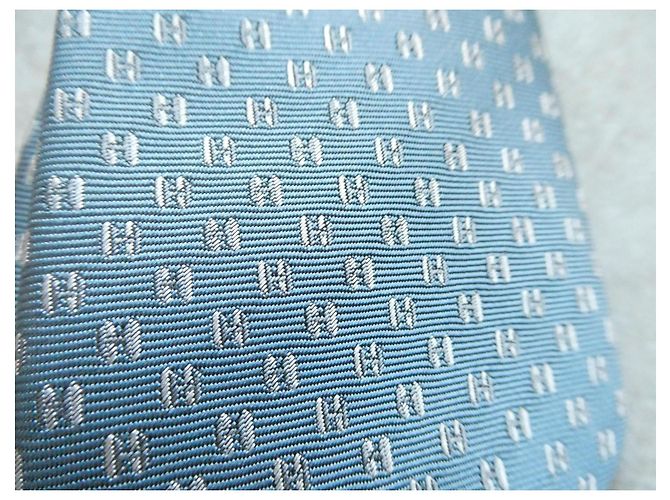 Hermès cravatta in seta blu motivo H - vista 4
