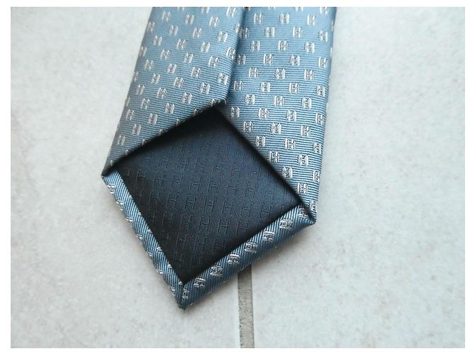 Hermès cravatta in seta blu motivo H - vista 7