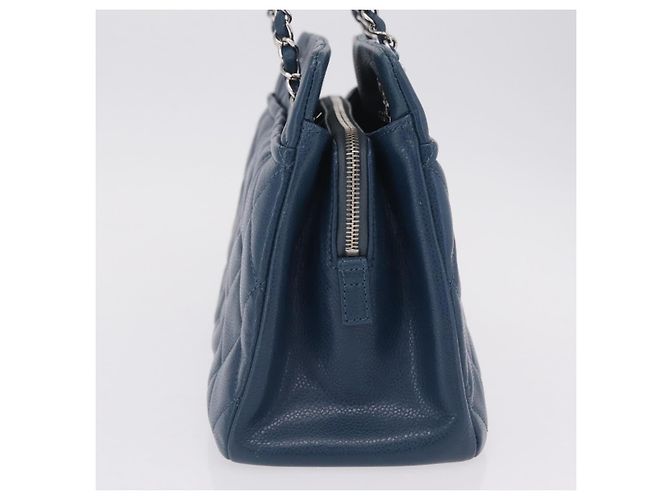 Chanel Timeless CC Shopping Quilted Caviar Medium - vista 3