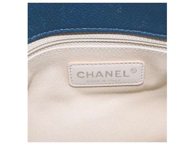 Chanel Timeless CC Shopping Quilted Caviar Medium - vista 6
