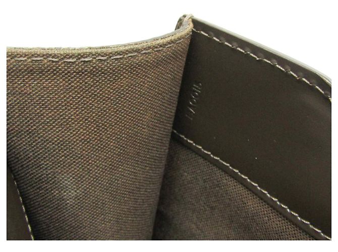 Louis Vuitton Robusto 1 Taiga Leather - vista 5