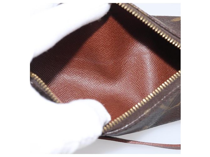 Louis Vuitton Papillon Pochette Monogram Canvas Unique - vista 5