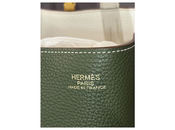 Hermès Borsa Tote Reversibile in Pelle Verde e Bianca - vista 2