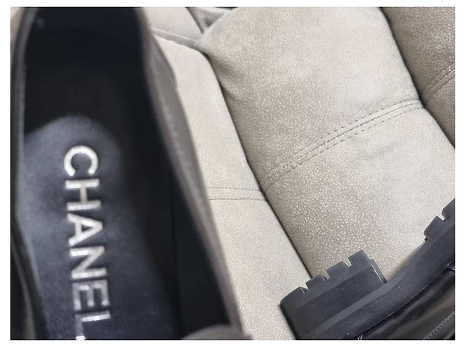 Chanel Mocassini Chunky in pelle nera - vista 9