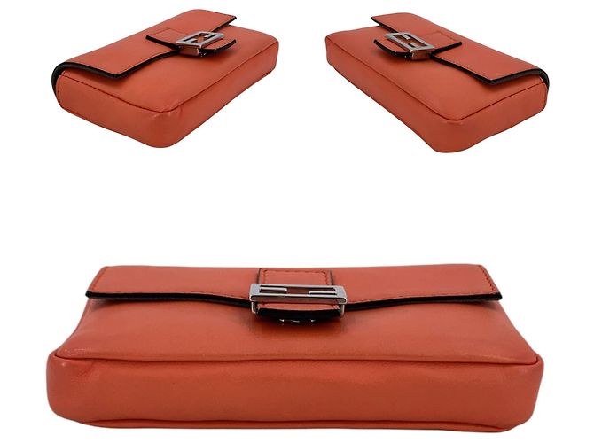 Fendi Borsa a tracolla Micro Baguette in pelle arancione con catena - vista 4