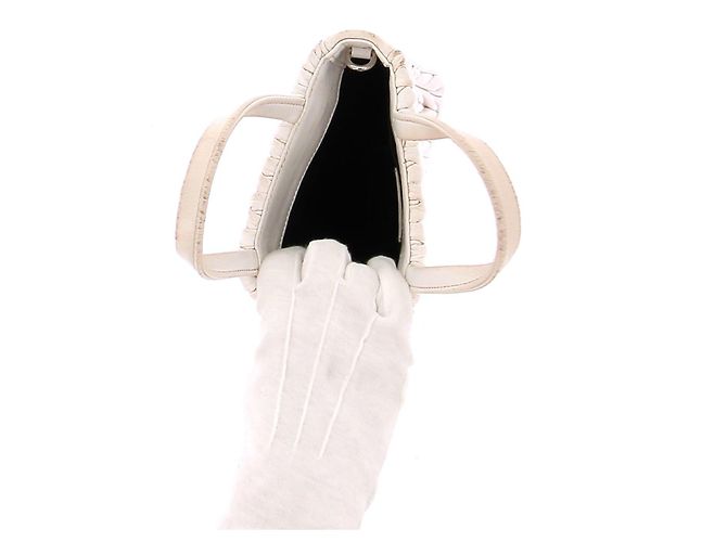 Borsa a mano Miu Miu in pelle bianca - vista 4