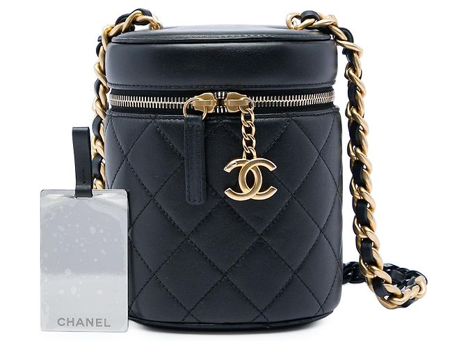 Chanel Mini Vanity Case Verticale in Lambskin Matelassé Nero CC - vista 6
