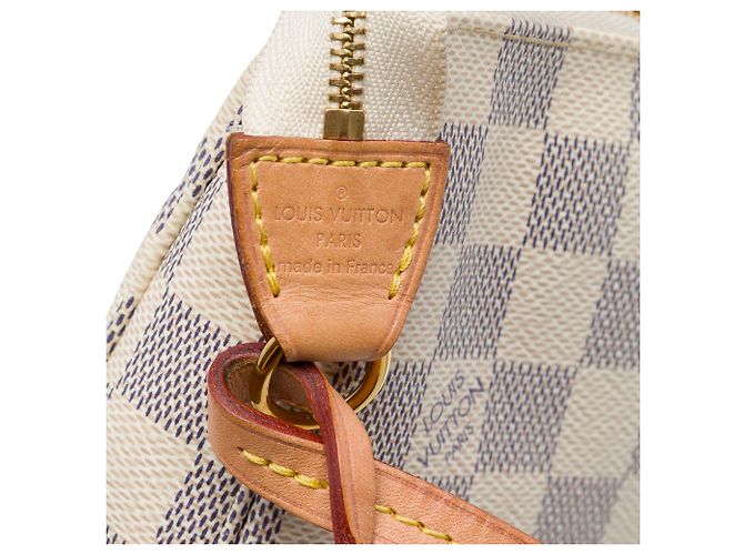 Louis Vuitton White Damier Azur Pochette Accessoires - vista 5
