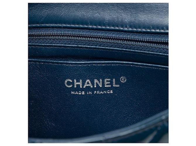 Chanel Blue Mini Rectangular Classic Patent Single Flap - vista 5