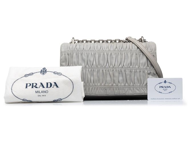 Prada Gray Nappa Gaufre Chain Flap - vista 7
