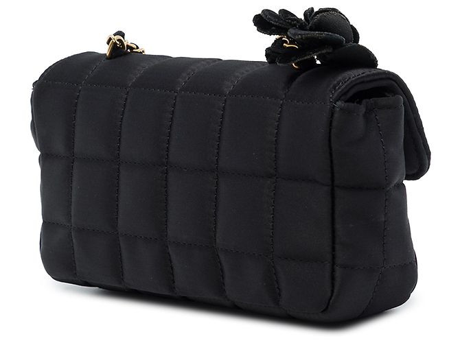 Chanel Black Mini Quilted Satin Camellia Choco Bar Flap - vista 2