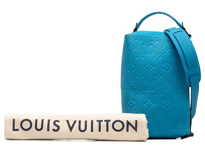Louis Vuitton Blue Monogram Taurillon Triangle Messenger - vista 10
