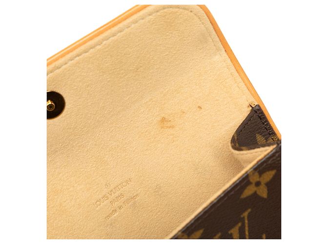 Louis Vuitton Brown Monogram Pochette Florentine - vista 6