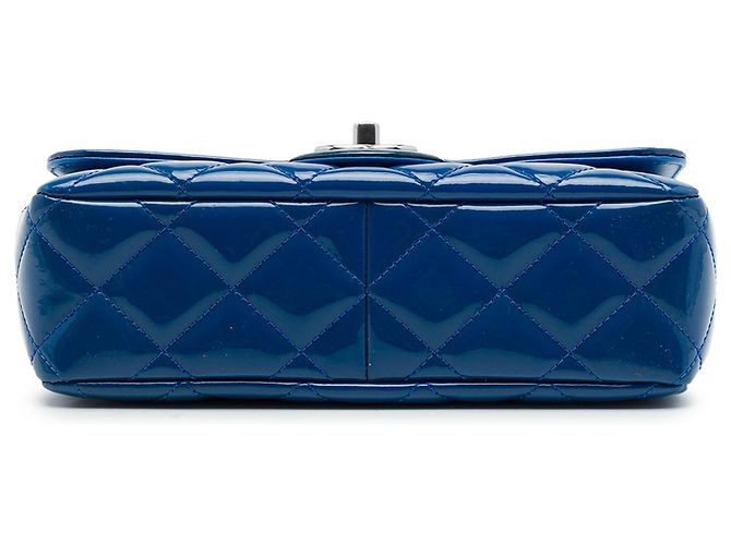 Chanel Blue Small Quilted Patent Coco Shine Flap - vista 3