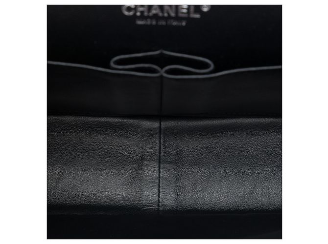 Chanel Black Jumbo Classic Lambskin So Black Double Flap - vista 4