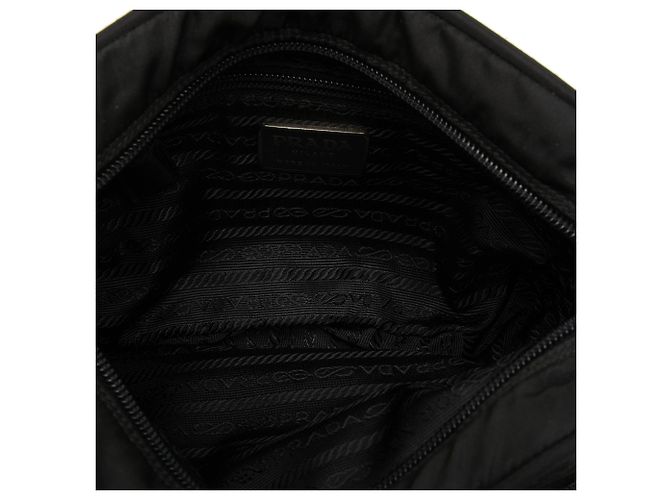 Prada Camera Bag aus schwarzem Tessuto - Ansicht 4