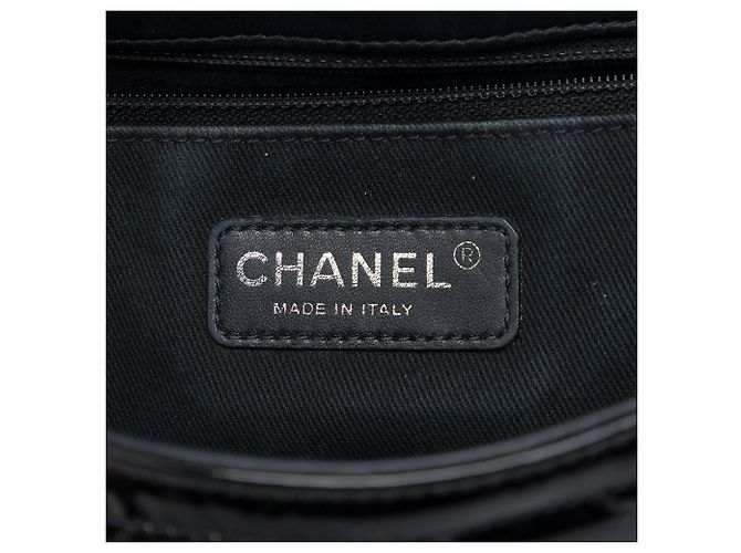Chanel Black Medium Quilted Patent Coco Shine Flap - vista 5