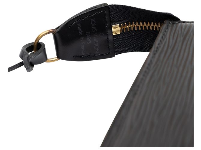 Louis Vuitton Black Epi Pochette Accessoires - vista 7