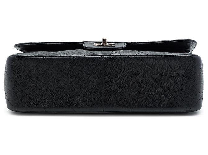 Chanel Black Jumbo Classic Caviar Double Flap - vista 3
