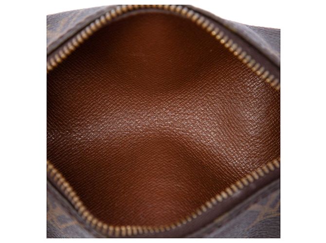 Louis Vuitton Brown Monogram Papillon Pochette - vista 4