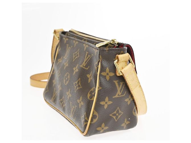 Cité Louis Vuitton Viva Cite Monogram Canvas PM - vista 4