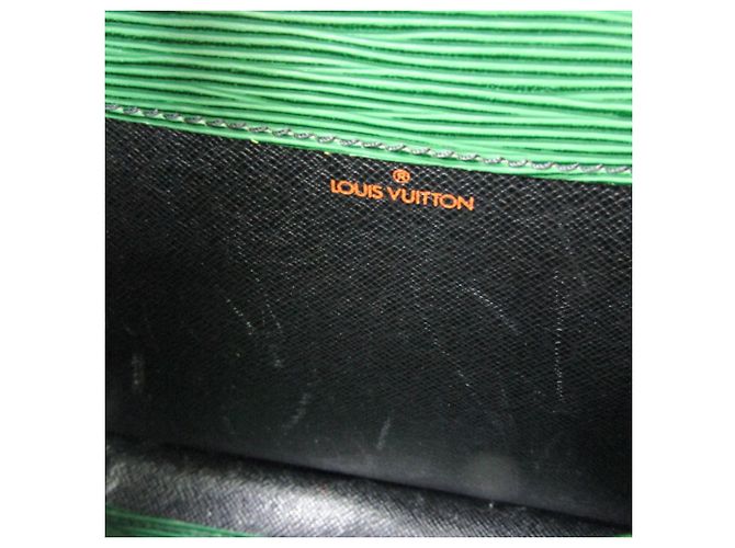 Louis Vuitton Cartouchiere Epi Leather PM - vista 4